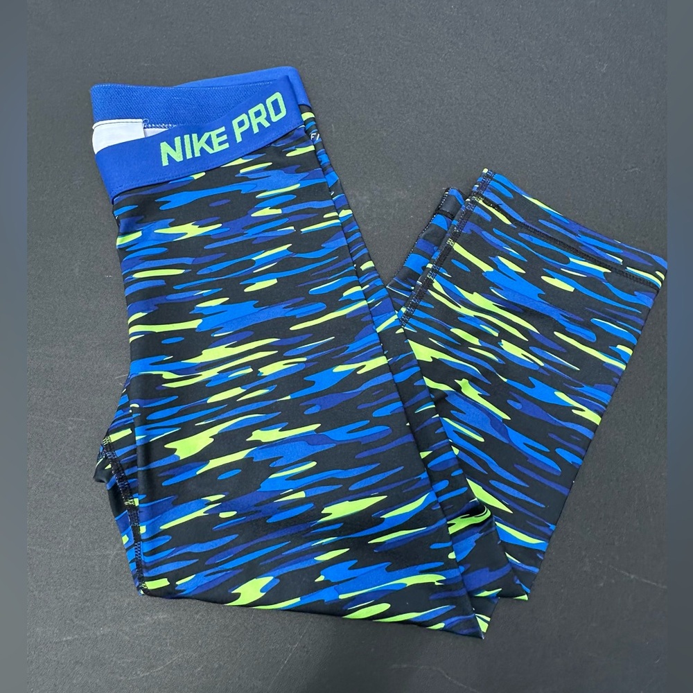NIKE Pro Leggings